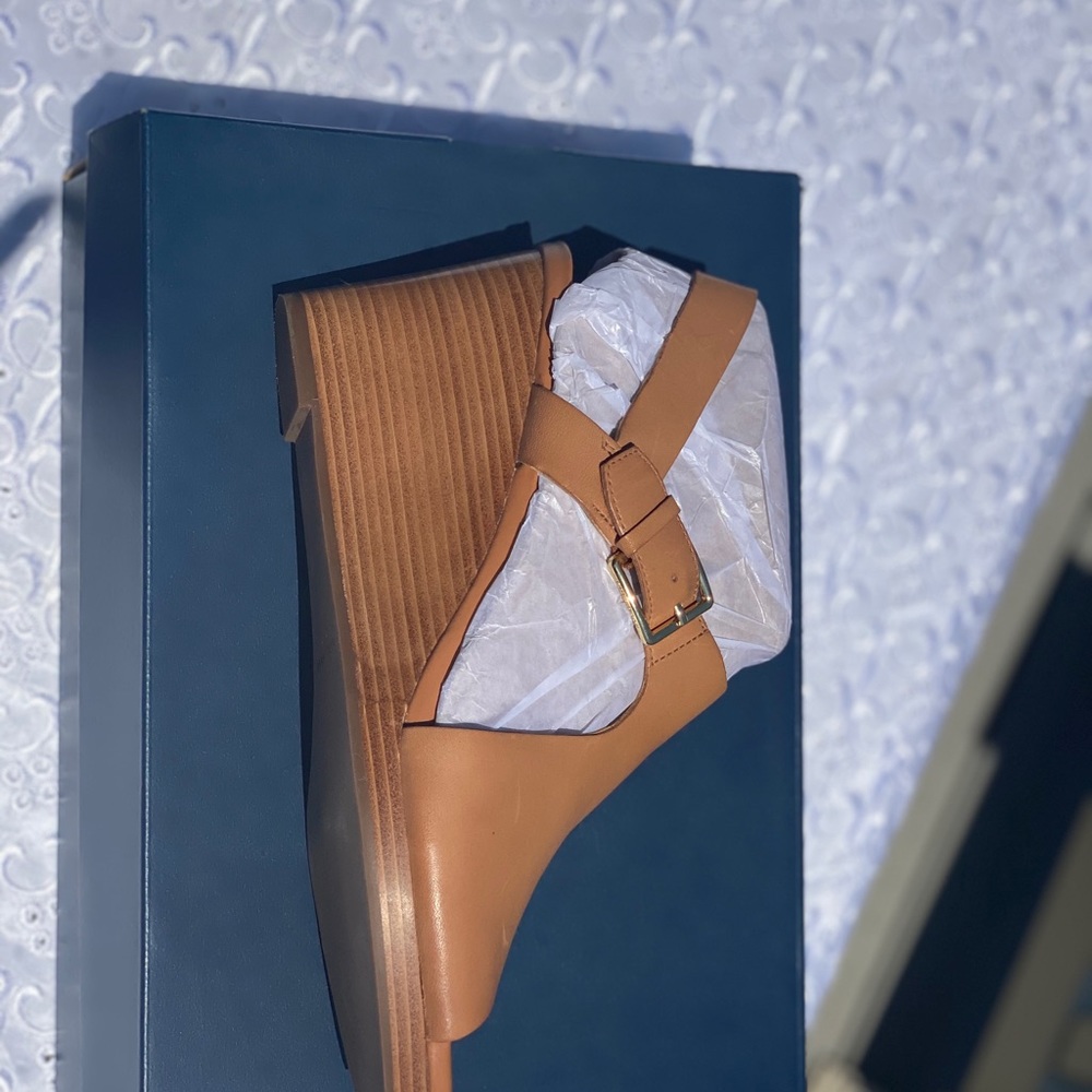 Shoes - Picture 6 of 6